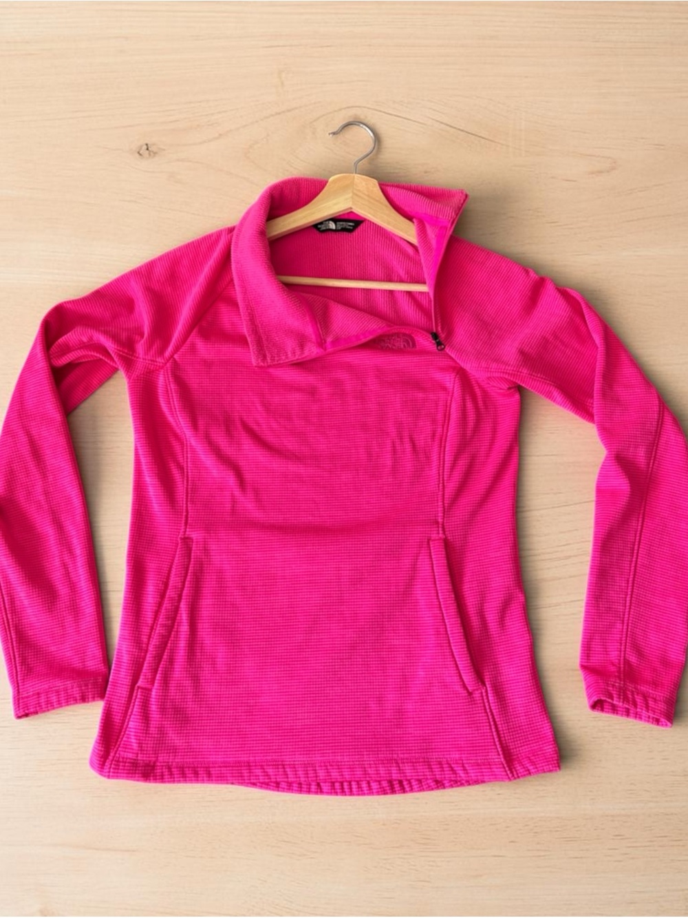 Women’s North Face Hot Pink Quarter-Zip Fleece Pullover
Size: Petite/Small